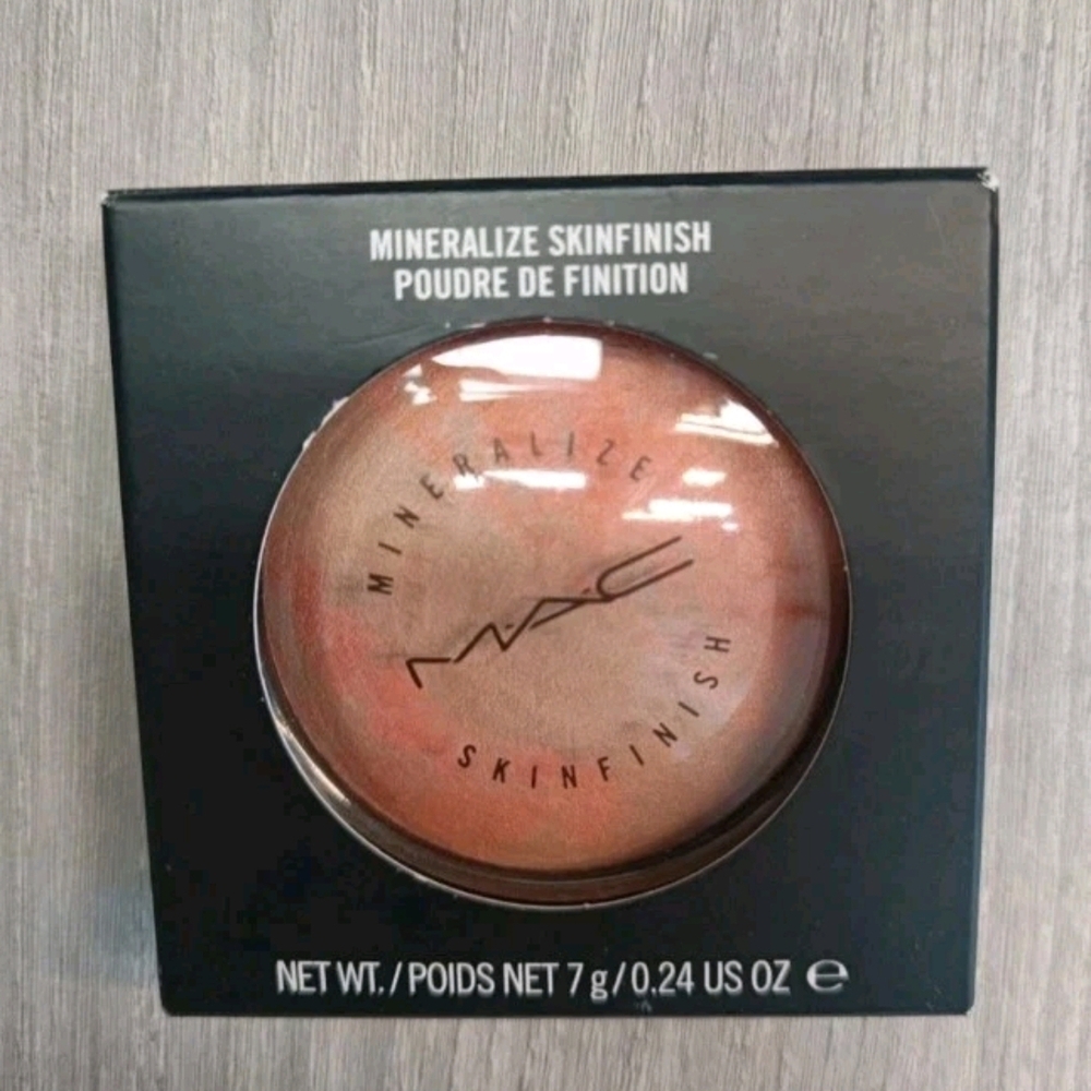 MAC Cosmetics Mineralize Skinfinish Highlighter - Adored 13